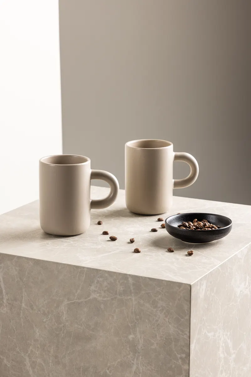 Active Kaffeetasse aus Bone China mit Henkel, im Wohnraum, Ansicht 1
