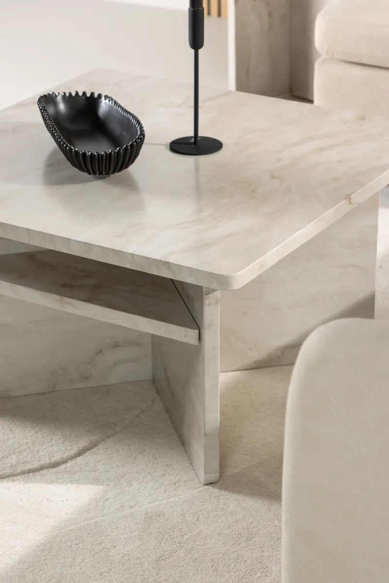 Ålesund eckiger Couchtisch in Marmoroptik in 75 × 75 cm, im Wohnraum, Ansicht 2
