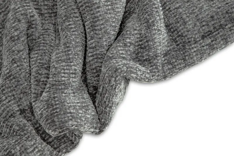 Ally Kuscheldecke aus Chenille in Dunkelgrau, im Wohnraum, Ansicht 7