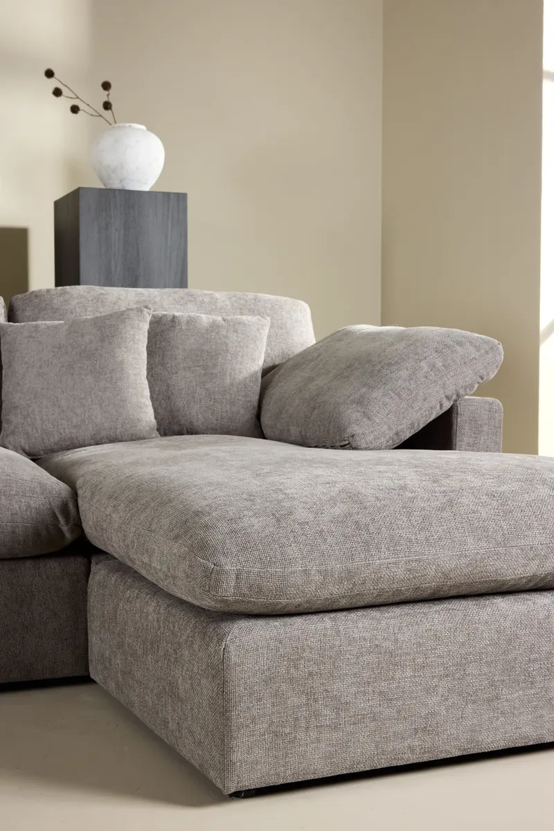 Amalfi Ecksofa mit Recamiere in Dunkelgrau, im Wohnraum, Ansicht 5