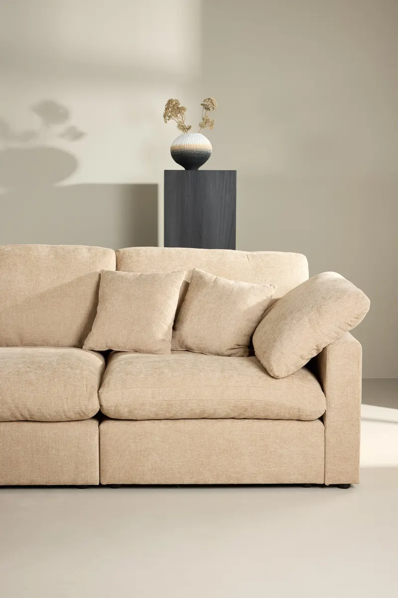 Amalfi Ecksofa mit Recamiere in Sand, im Wohnraum, Ansicht 3