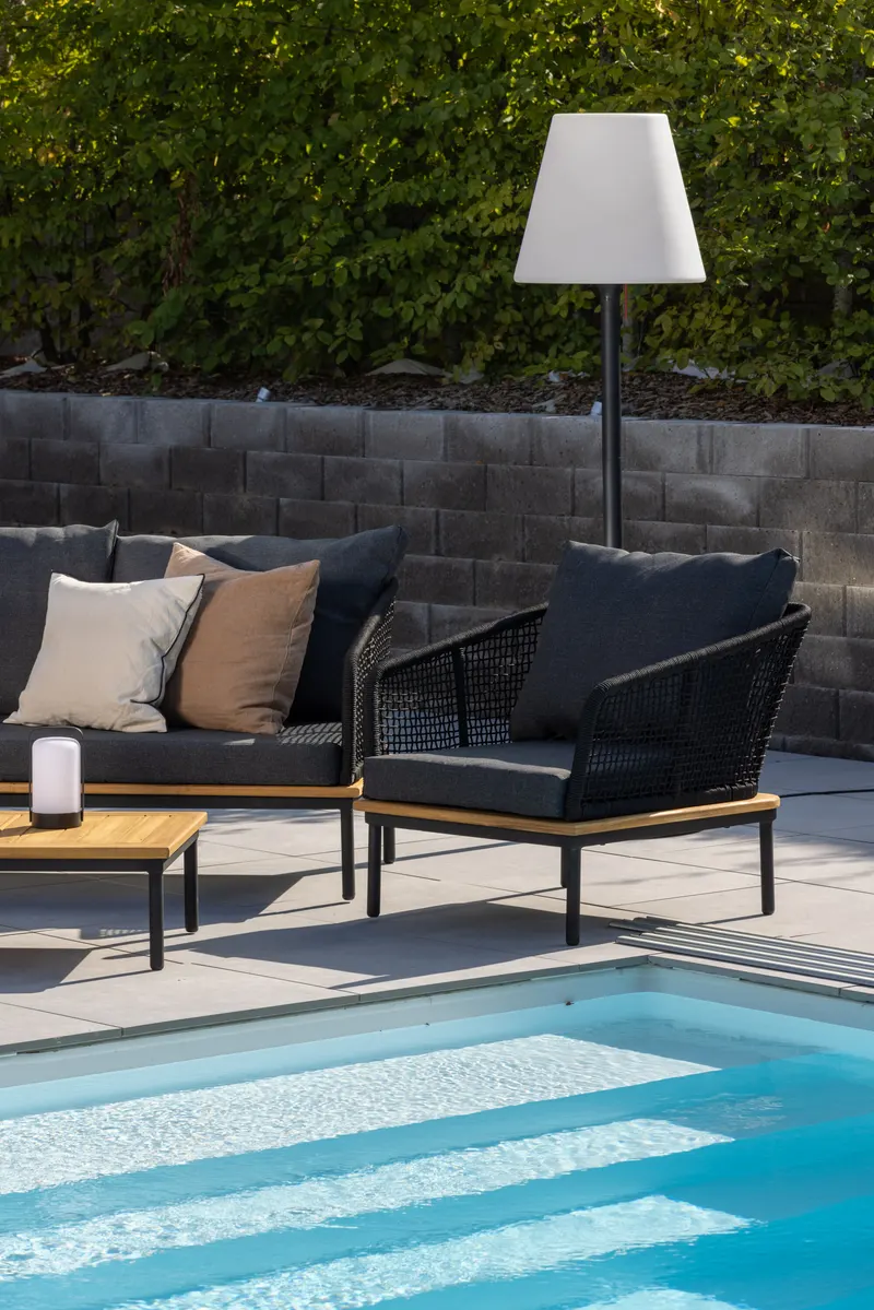 Andorra Gartenlounge mit Sofa, zwei Sesseln und Couchtisch, im Wohnraum, Ansicht 5