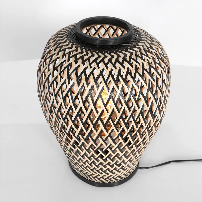 Maze Tischlampe mit Bambusschirm in Beige, Schwarz, Ansicht 3