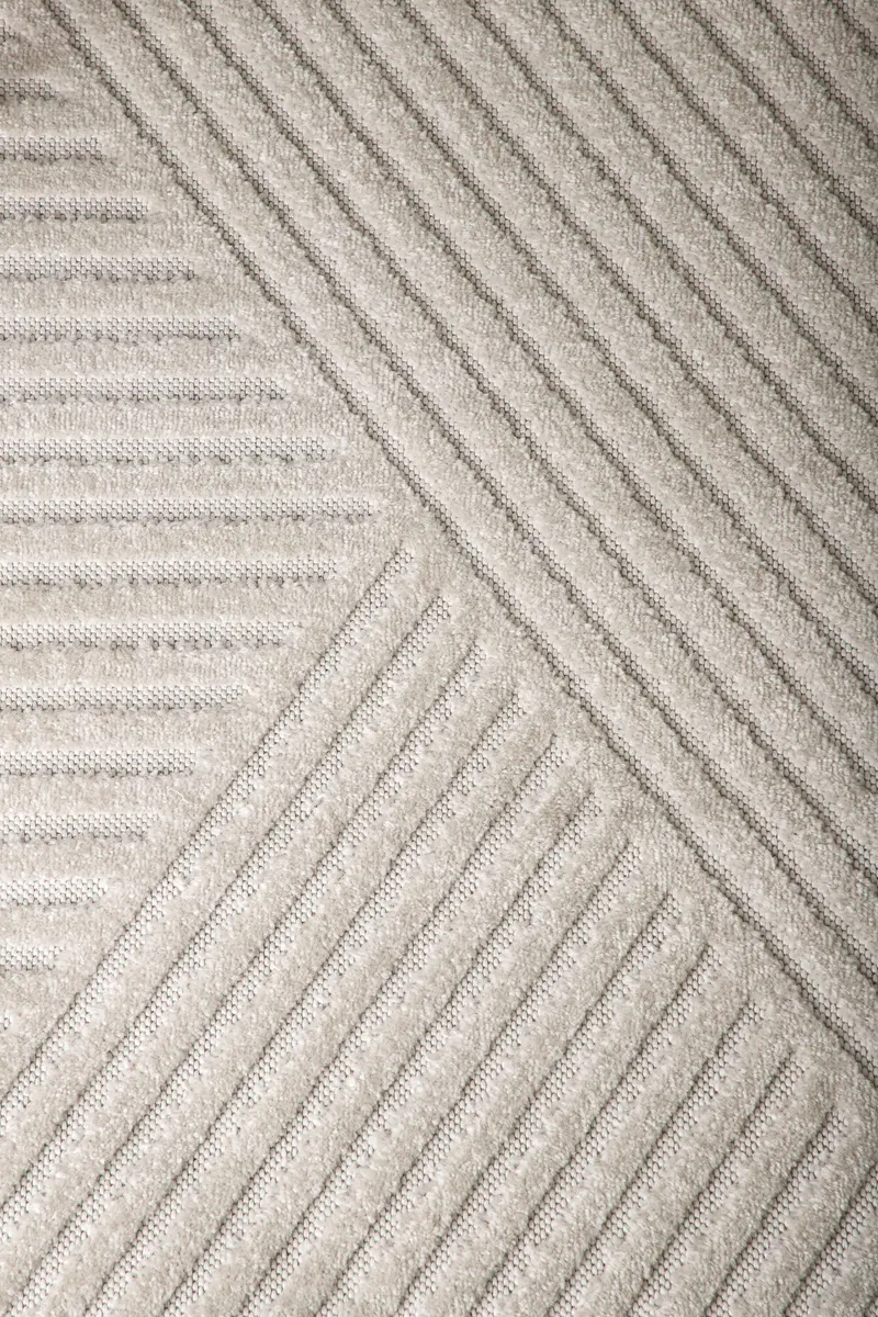 Aron Teppich mit grafischem Linienmuster in 230 × 160 cm, Weiß, im Wohnraum, Ansicht 6