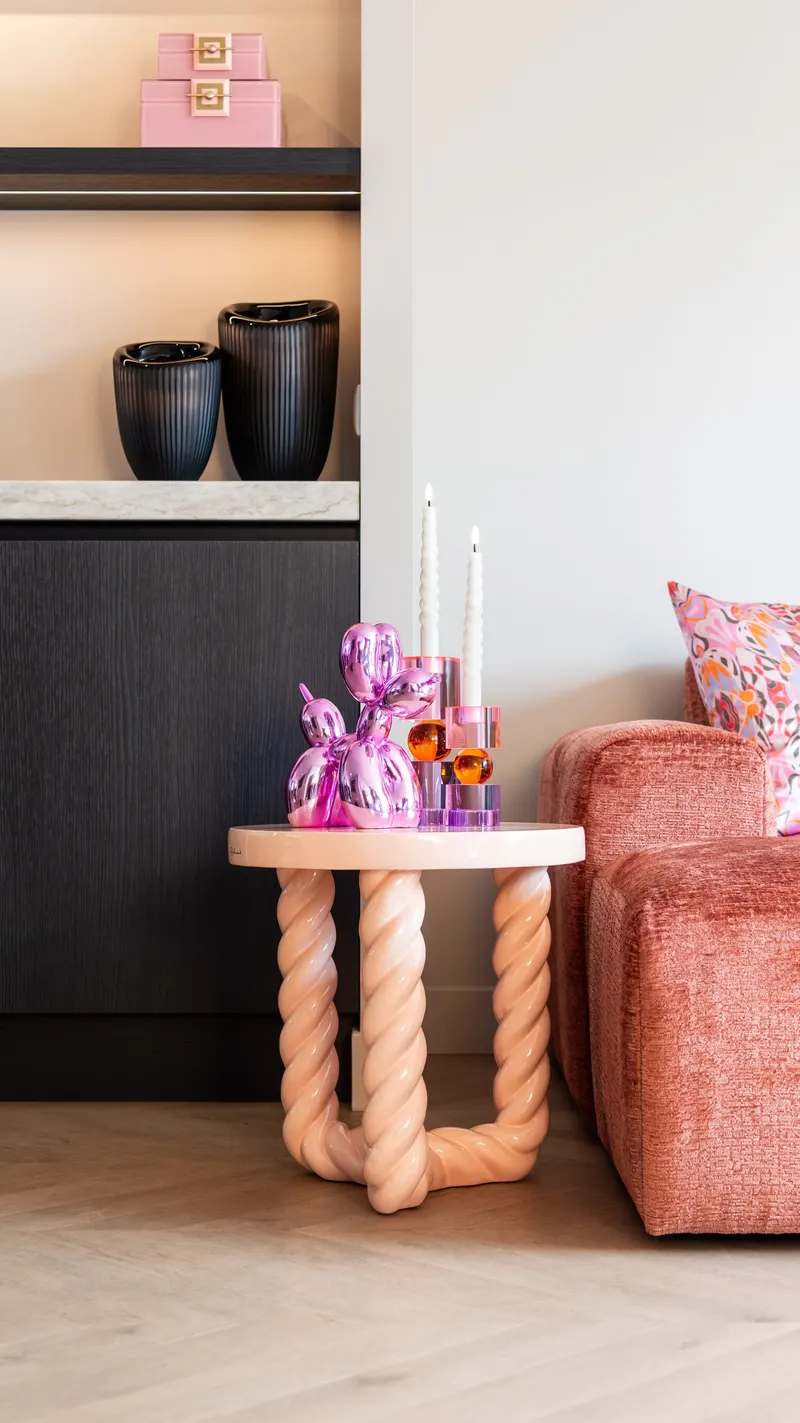 Dekoobjekt Dog, Rosa von Richmond Interiors, Wohnbeispiel 6, im Wohnraum