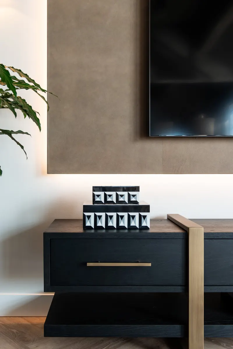 Aufbewahrungsdose Vivy, Schwarz, klein von Richmond Interiors, Wohnbeispiel 8, im Wohnraum