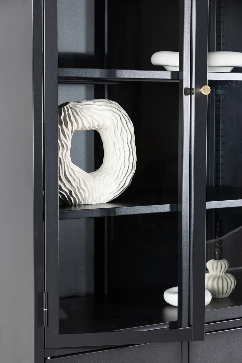 Bakal Sideboard aus Stahl mit Glastüren in 40,5 × 190 × 80 cm, Schwarz, im Wohnraum, Ansicht 1