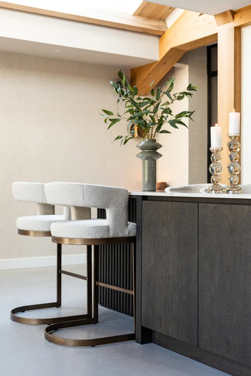 Barhocker Ellis, Biscotti von Richmond Interiors, Wohnbeispiel 14, im Wohnraum