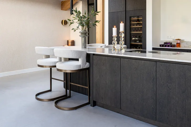 Barhocker Ellis, Biscotti von Richmond Interiors, Wohnbeispiel 16, im Wohnraum