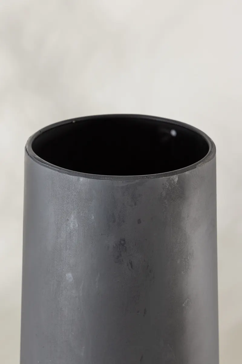 Bastian Feuersäule rund aus Stahl in Ø 33 cm, Schwarz, im Wohnraum, Ansicht 4