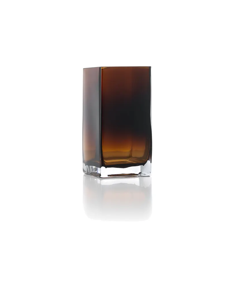 The Amber Cuboid Vase aus Recyclingglas, Bernstein