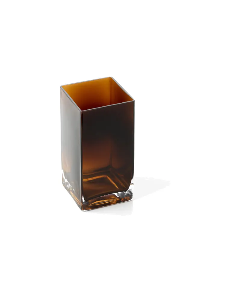 The Amber Cuboid Vase aus Recyclingglas von Bazar Bizar, Größe S, Bernstein, Ansicht 2