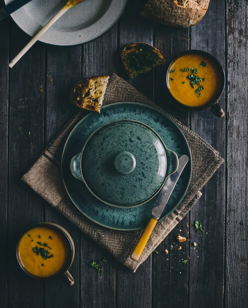 The Aqua Dinner Plate Teller aus Steinzeug von Bazar Bizar, Größe 28 × 28 × 2 cm, Blau, Ansicht 2