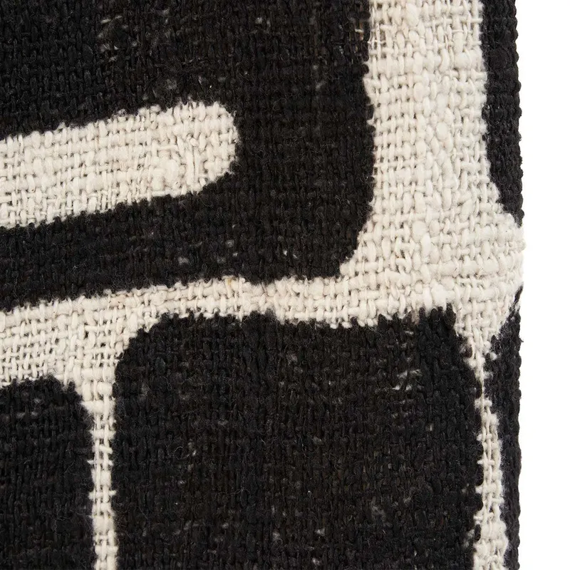 The Aztec Bed Throw Plaid aus Baumwolle von Bazar Bizar, Größe 240 × 128 cm, Natur / Schwarz, Ansicht 6