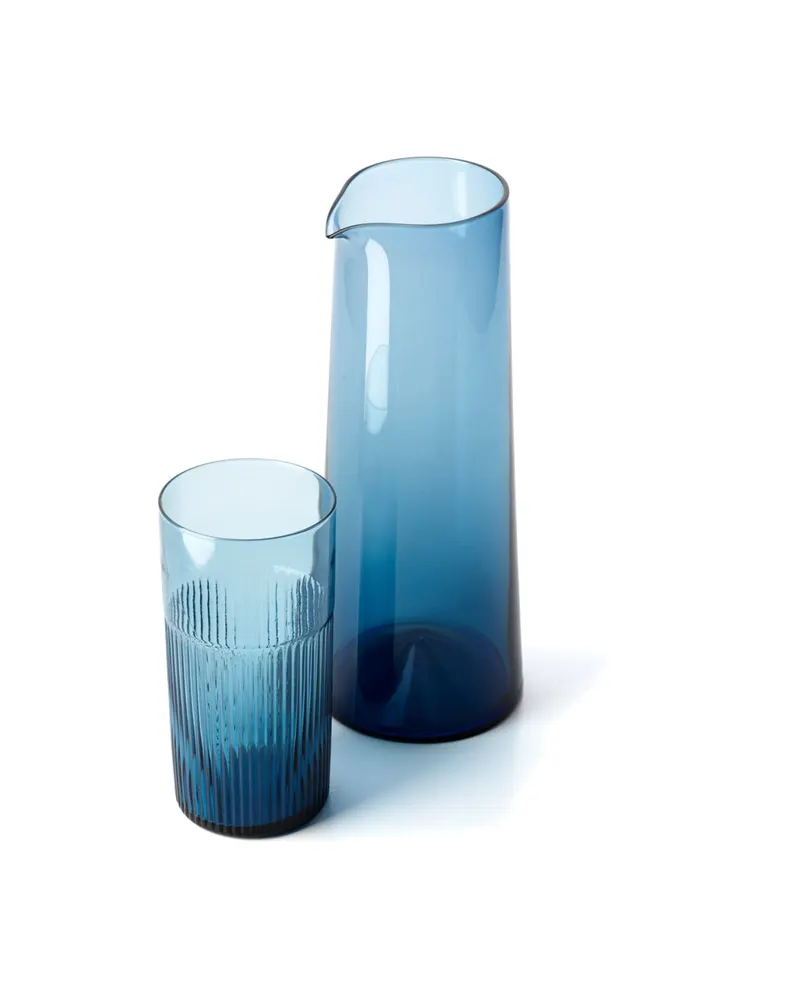 The Azure Rippled High Tumbler Trinkglas von Bazar Bizar, Größe 7 × 7 × 15 cm, Indischblau, Ansicht 5