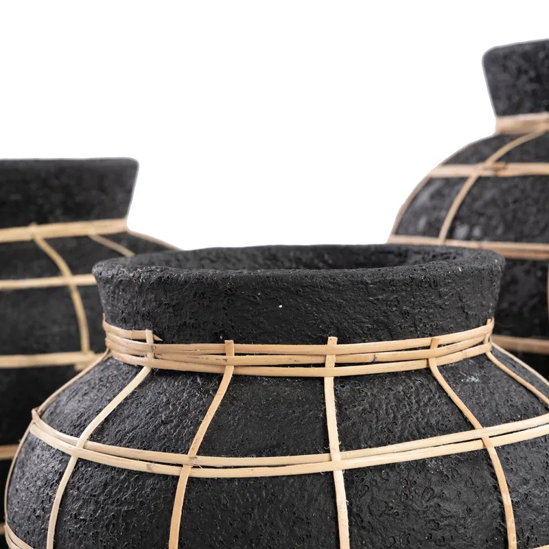 The Belly Vase, Terrakotta-Rattan-Vase von Bazar Bizar, Größe L, Natur / Schwarz, Ansicht 5