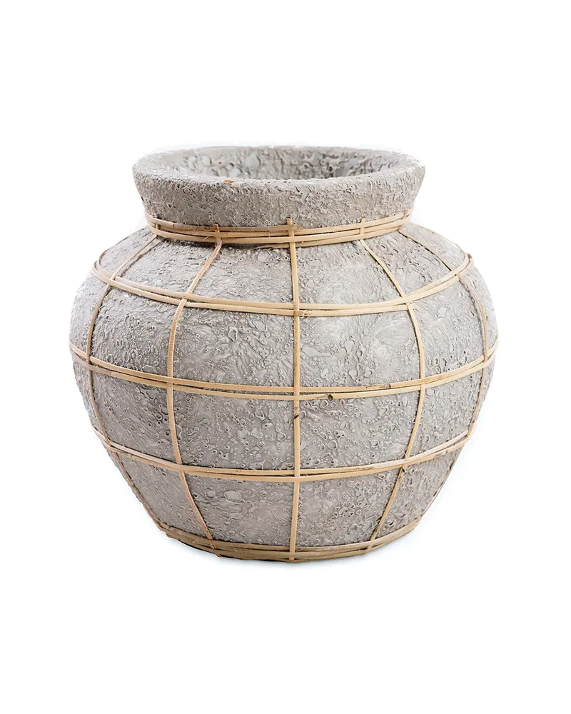The Belly Vase, Terrakotta-Rattan-Vase von Bazar Bizar, Größe M, Beton-Natur, Ansicht 1