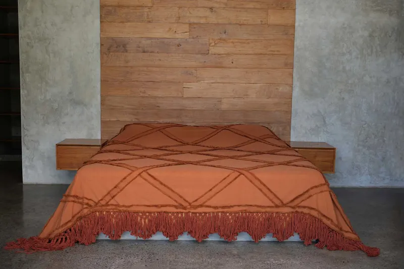 The Berber Bed Throw Baumwollplaid von Bazar Bizar, Größe 300 × 240 cm, Terrakotta, Ansicht 3