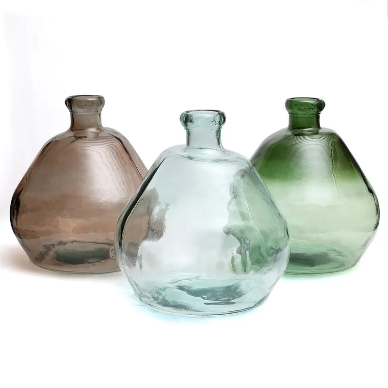 The Bolai Vase aus Recyclingglas von Bazar Bizar, Größe 45 × 45 × 50 cm, Blau, Ansicht 4