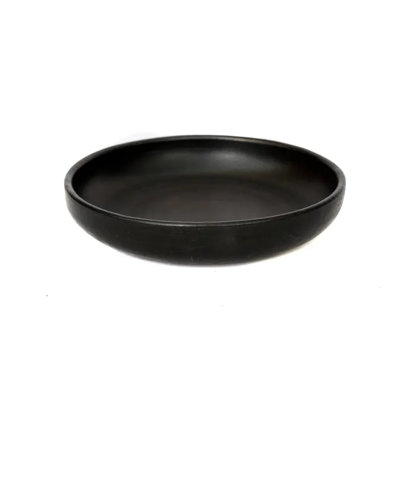 The Burned Deep Plate Teller aus gebrannter Terrakotta
