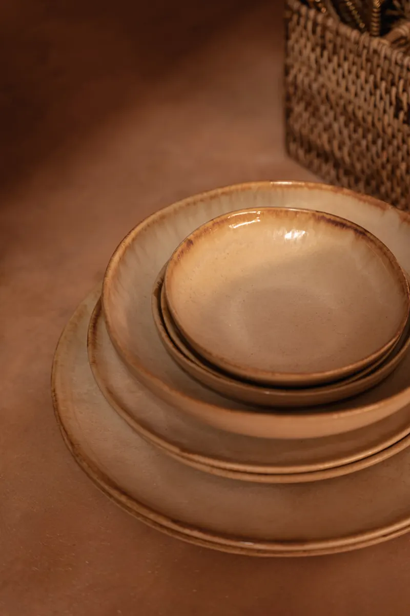 The Cascais Dinner Plate Teller aus Steinzeug von Bazar Bizar, Größe 28 × 28 × 2 cm, Weiß, Ansicht 2