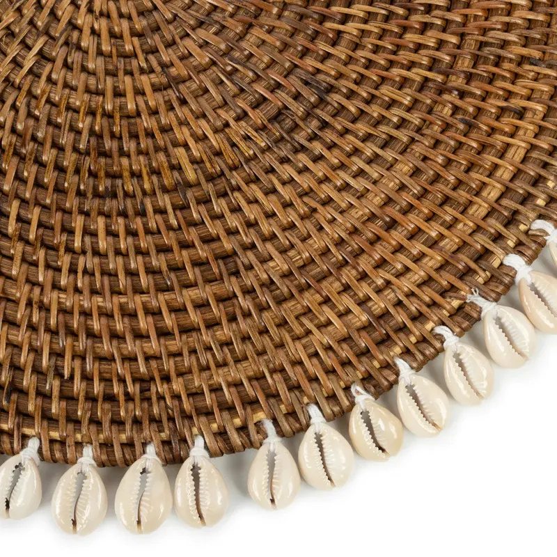 The Colonial Shell Placemat, Platzset aus Rattan und Muscheln von Bazar Bizar, Größe 40 × 40 × 1 cm, Natur / Braun, Ansicht 6