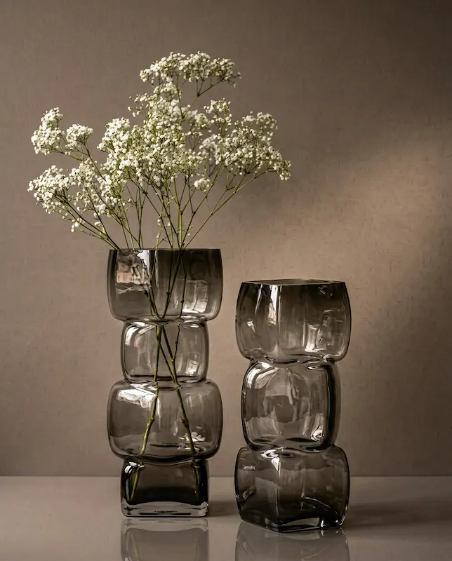 The Cubes Vase aus Recyclingglas von Bazar Bizar, Größe L, Dunkelgrau, Ansicht 2
