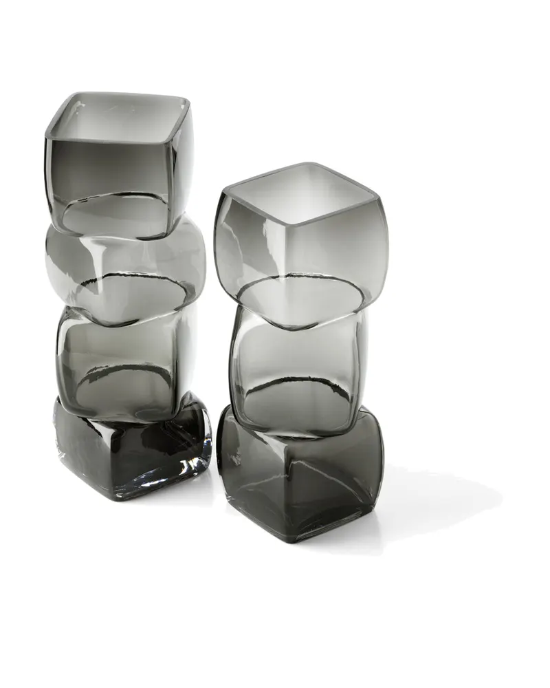 The Cubes Vase aus Recyclingglas von Bazar Bizar, Größe L, Dunkelgrau, Ansicht 5