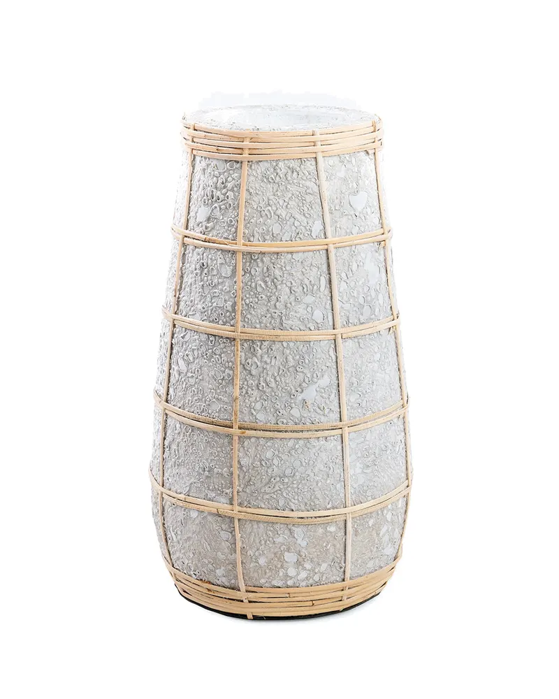 The Cutie Vase, Terrakotta- und Rattanvase von Bazar Bizar, Größe L, Beton-Natur, Ansicht 1
