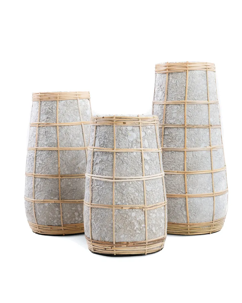 The Cutie Vase, Terrakotta- und Rattanvase von Bazar Bizar, Größe S, Beton-Natur, Ansicht 6