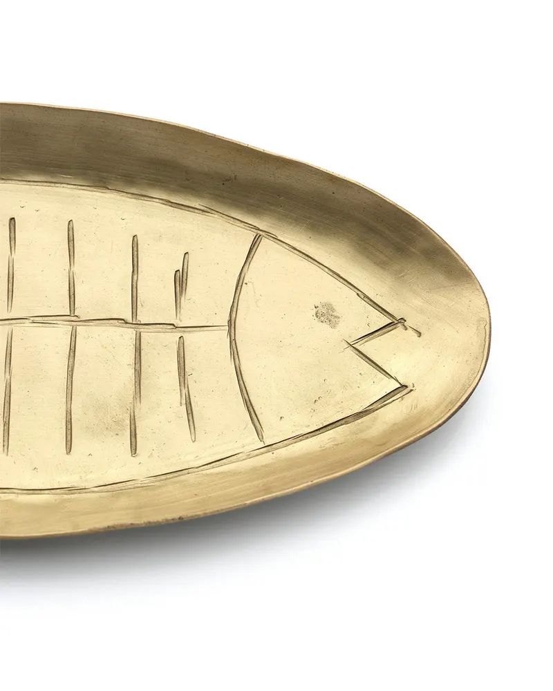The Dishy Fishy Tray Messing-Serviertablett in Gold von Bazar Bizar, Größe L, Ansicht 2