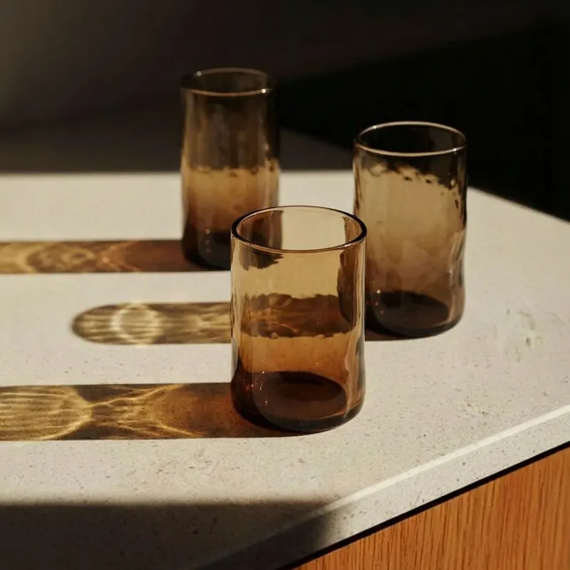 The Dusk High Tumbler Trinkglas aus Recyclingglas von Bazar Bizar, Größe L, Anthrazit, Ansicht 2