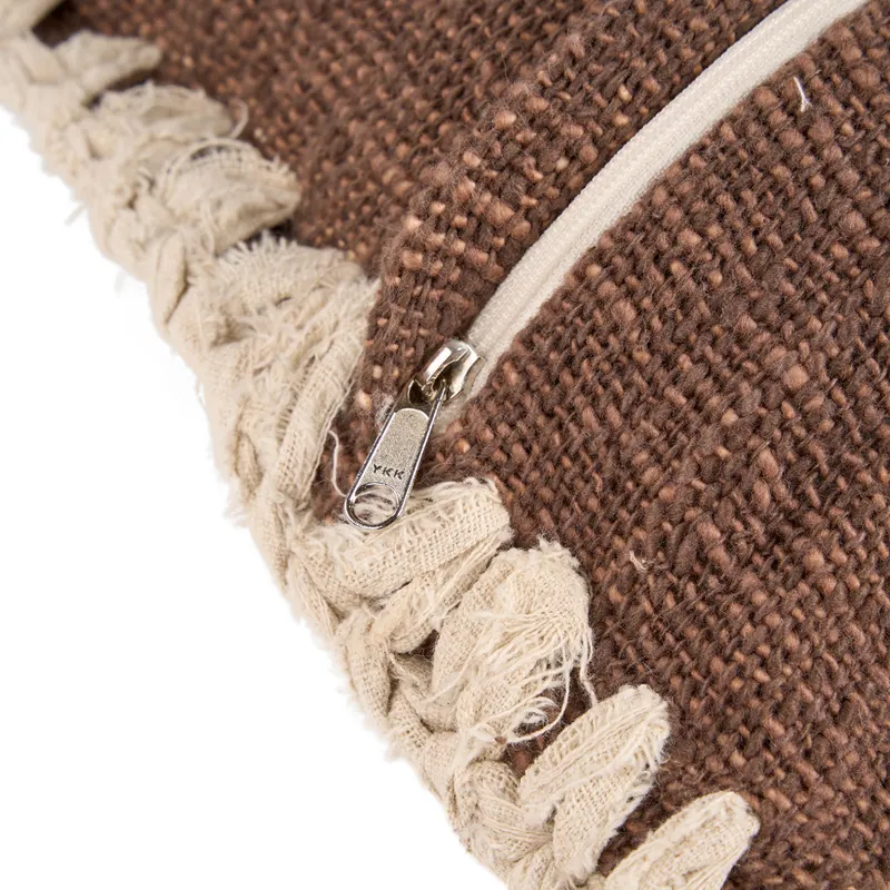 The Espresso Edge Cushion Cover Kissenbezug von Bazar Bizar, Größe 50 × 50 cm, Braun / Weiß, Ansicht 6