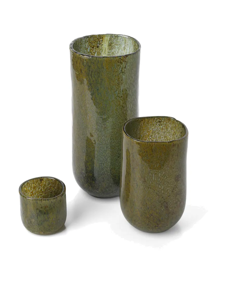 The Forest Vase Glasvase in Olivgrün von Bazar Bizar, Größe Niedrig, Ansicht 5