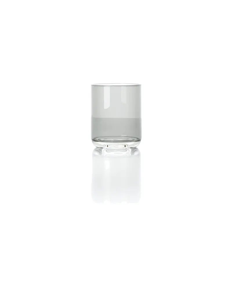 The Grip Pitcher's Tumbler Trinkglas aus Recyclingglas von Bazar Bizar, Größe 8 × 8 × 10 cm, Rauchgrau, Ansicht 1