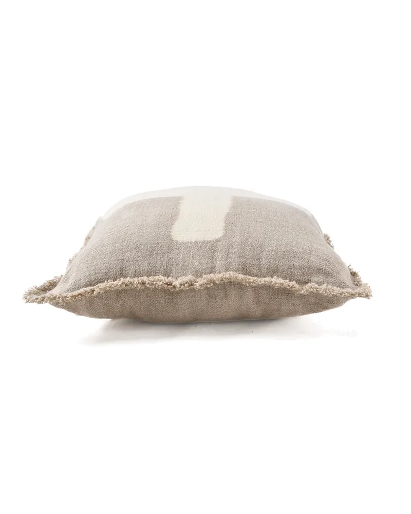 The Ivory Cross Cushion Cover Kissenbezug aus Leinen von Bazar Bizar, Größe 50 × 50 cm, Natur / Weiß, Ansicht 4
