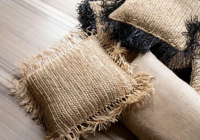The Jute Cushion Cover Kissenbezug aus Jute von Bazar Bizar, Größe 30 × 60 cm, Natur, Ansicht 4