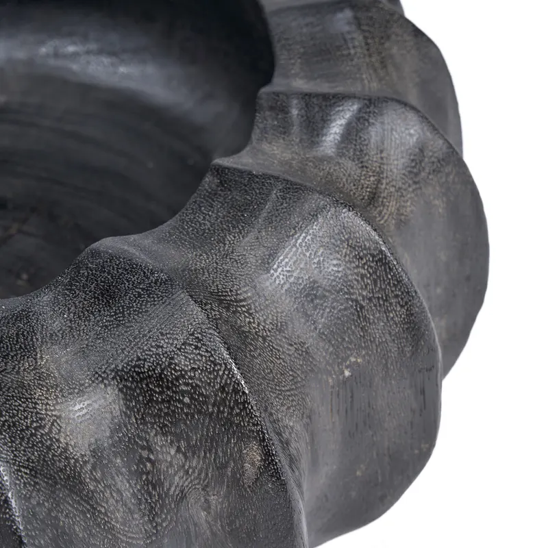 The Kuro Kabocha Bowl Schale aus Mangoholz von Bazar Bizar, Größe 40 × 40 × 15 cm, Schwarz, Ansicht 5