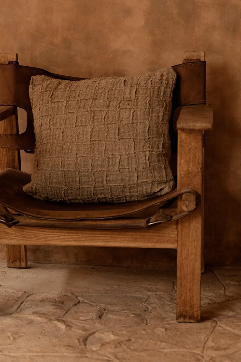 The Linen Damier Cushion Cover, Kissenbezug aus Leinen von Bazar Bizar, Größe 50 × 50 cm, Natur, Ansicht 5