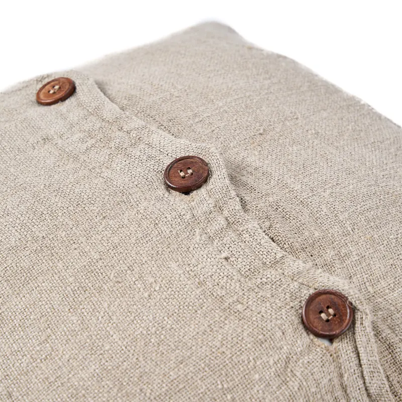 The Linen Edit Cushion Cover, Kissenbezug aus Leinen von Bazar Bizar, Größe 50 × 50 cm, Natur, Ansicht 10