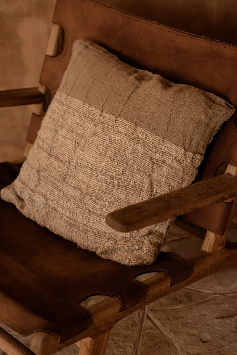 The Linen Edit Cushion Cover, Kissenbezug aus Leinen von Bazar Bizar, Größe 50 × 50 cm, Natur, Ansicht 3