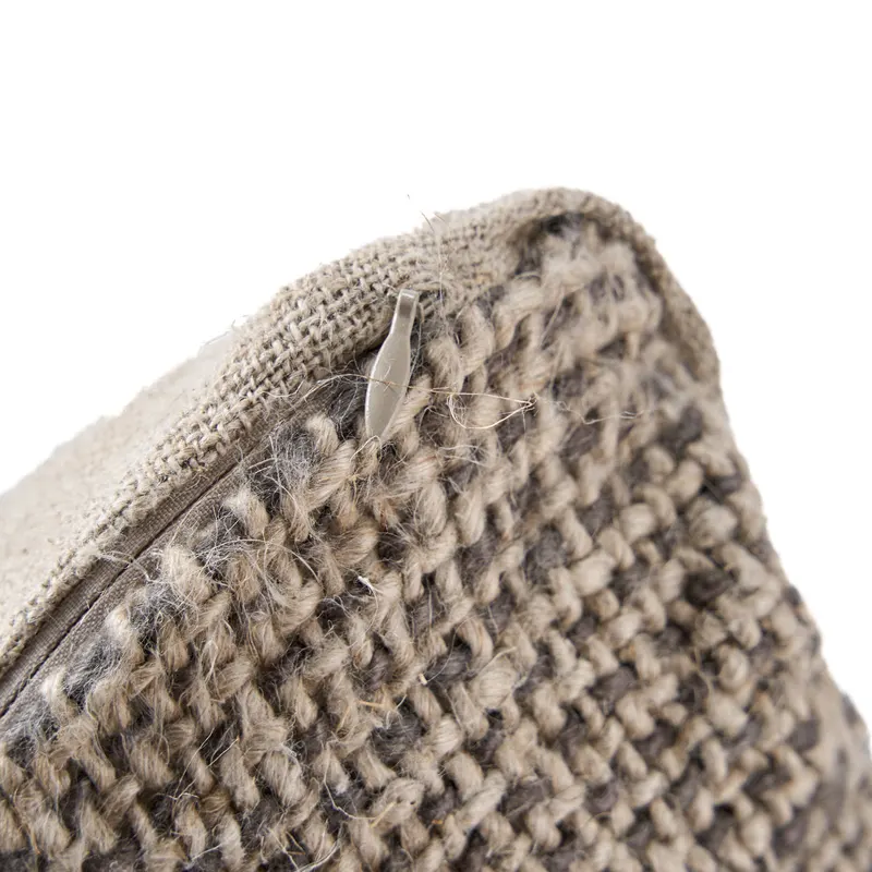The Linen Grain Cushion Cover Kissenbezug von Bazar Bizar, Größe 50 × 50 cm, Natur / Schwarz, Ansicht 9