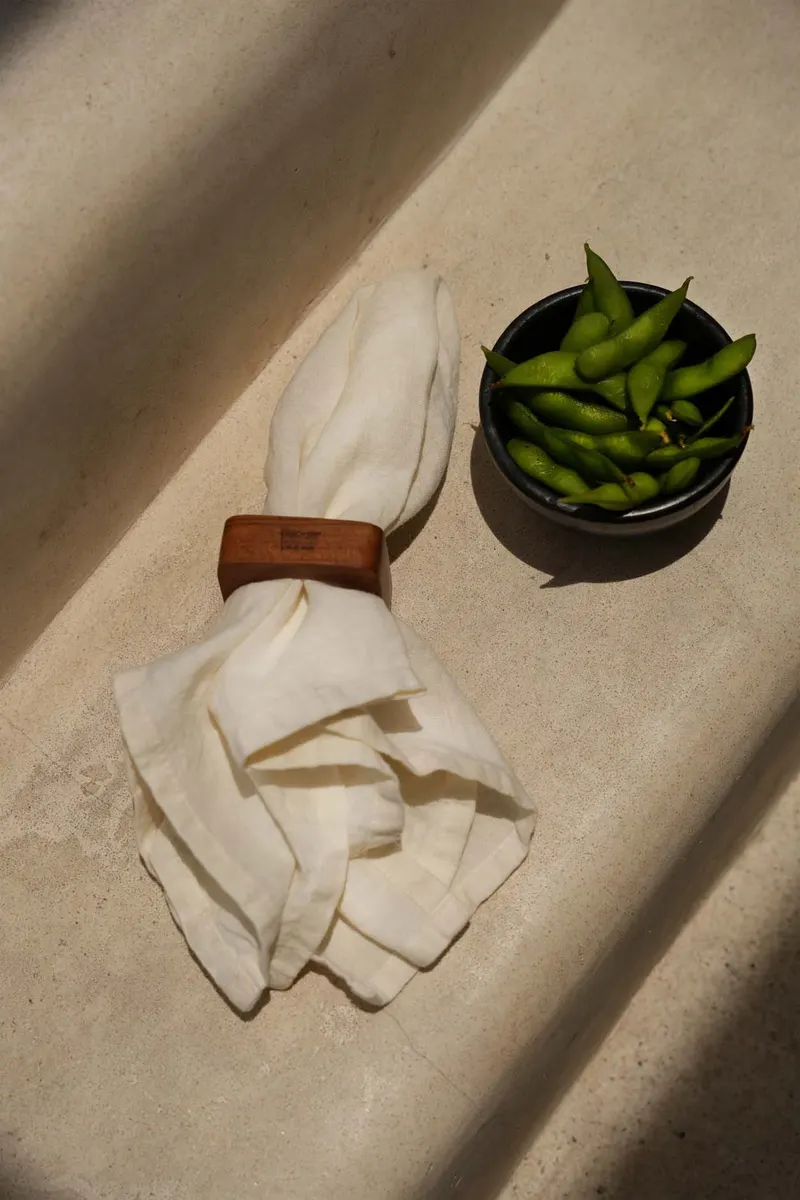 The Linen Napkin Leinenserviette von Bazar Bizar, Größe 45 × 45 × 1 cm, Weiß, Ansicht 7