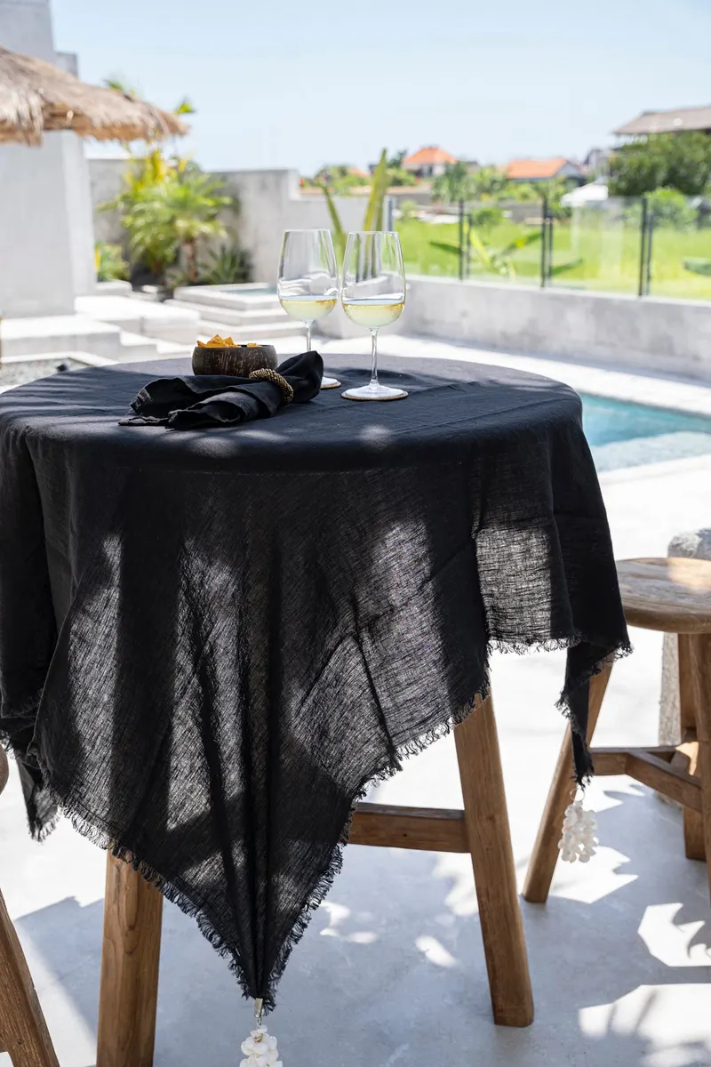 The Linen Tablecloth Leinentischdecke von Bazar Bizar, Größe 150 × 200 cm, Schwarz, Ansicht 7