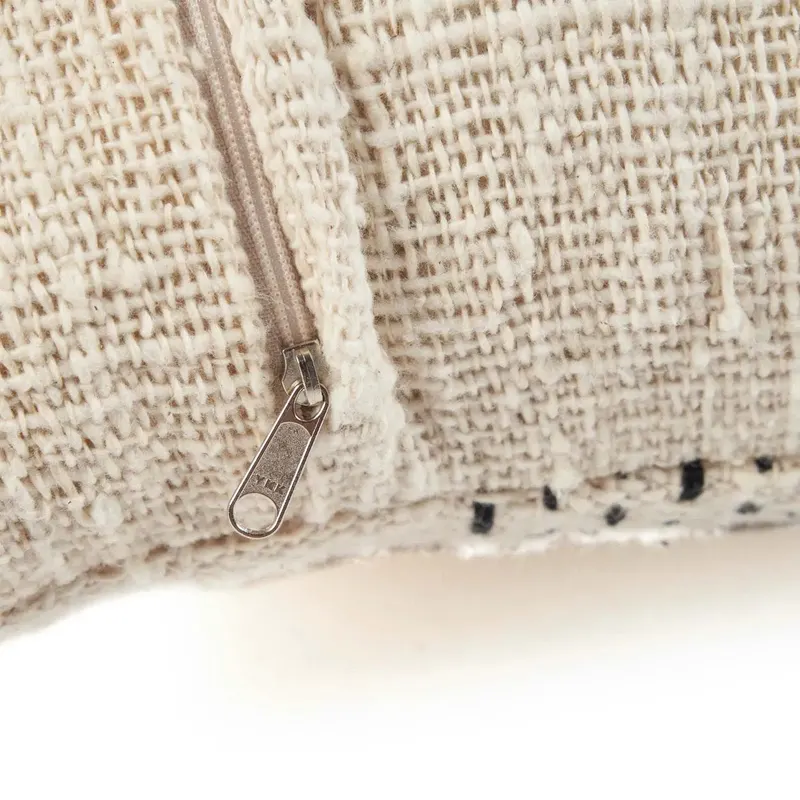 The Misty Cushion Cover Kissenbezug von Bazar Bizar, Größe 50 × 50 cm, Natur / Schwarz, Ansicht 6
