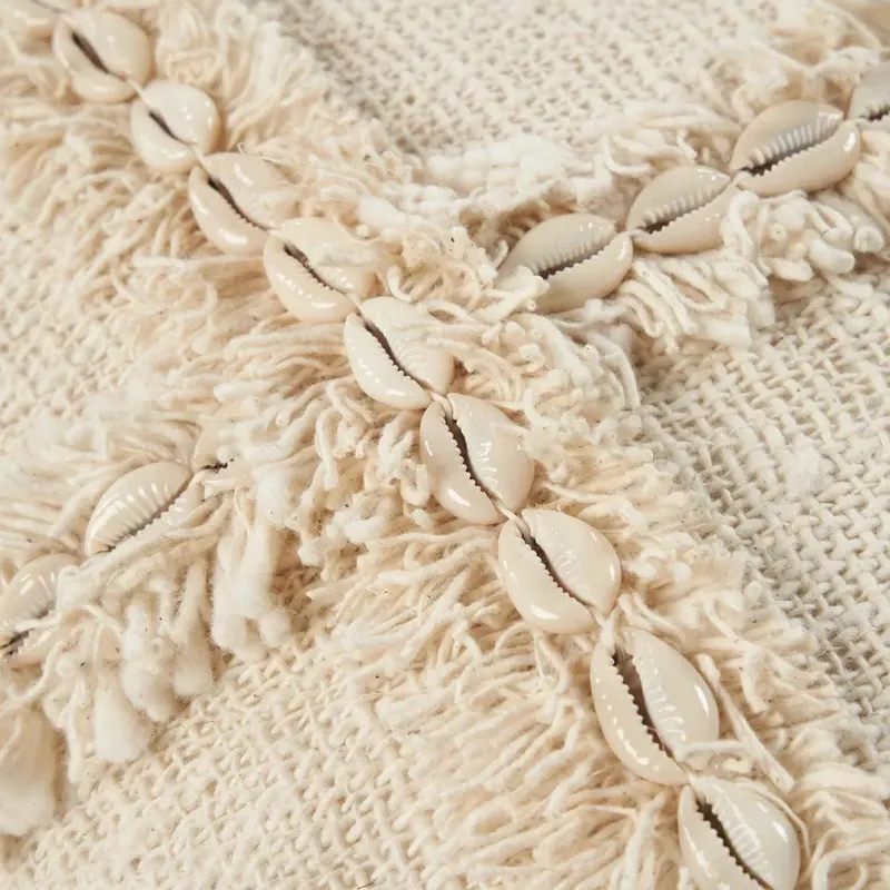 The Nomad Cushion Cover Kissenbezug aus Baumwolle von Bazar Bizar, Größe 50 × 50 cm, Natur, Ansicht 8
