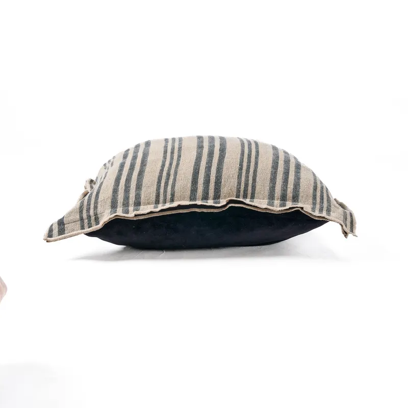The Nordic Stripe Cushion Cover Kissenbezug von Bazar Bizar, Größe 50 × 50 cm, Natur / Schwarz, Ansicht 7