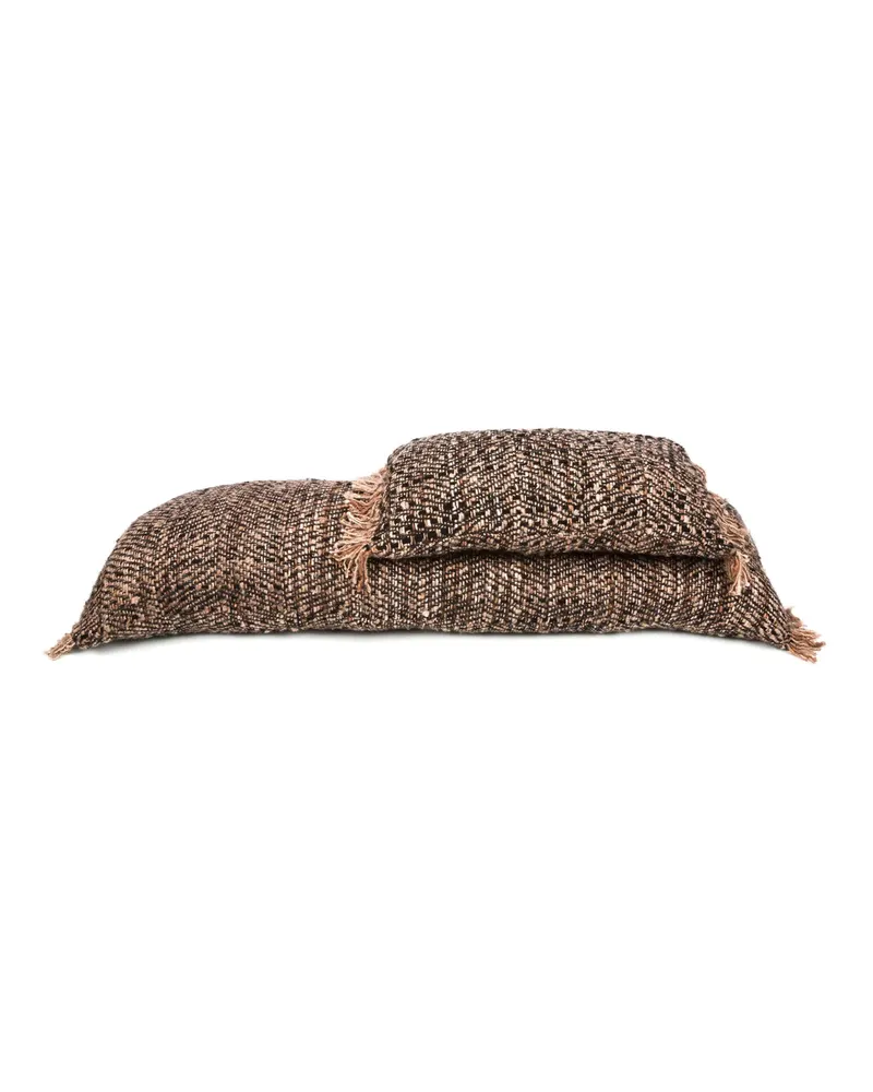 The Oh My Gee Cushion Cover Kissenbezug aus Baumwolle von Bazar Bizar, Größe 35 × 100 cm, Schwarz / Kupfer, Ansicht 3