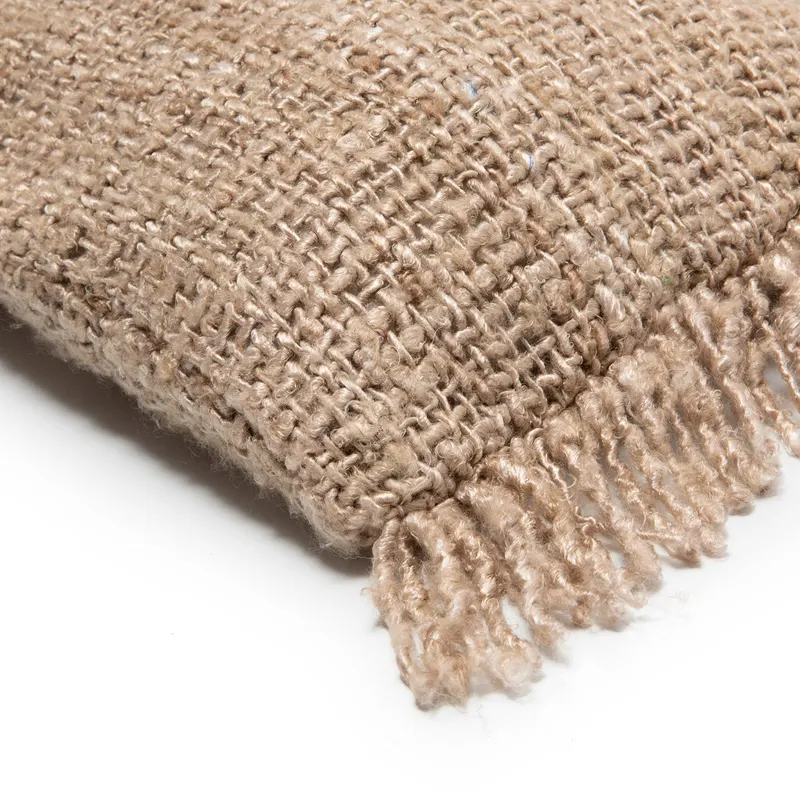 The Oh My Gee Cushion Cover Kissenbezug aus Baumwolle von Bazar Bizar, Größe 30 × 50 cm, Beige, Ansicht 5