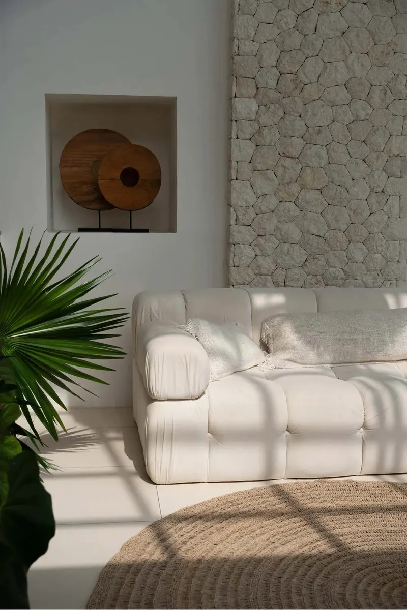The Oh My Gee Cushion Cover Kissenbezug aus Baumwolle von Bazar Bizar, Größe 35 × 100 cm, Creme, Ansicht 2
